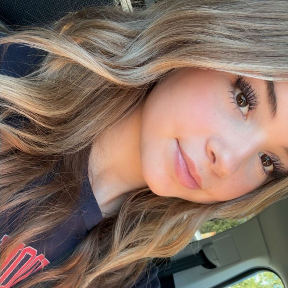 Meet your Posher, Kayla